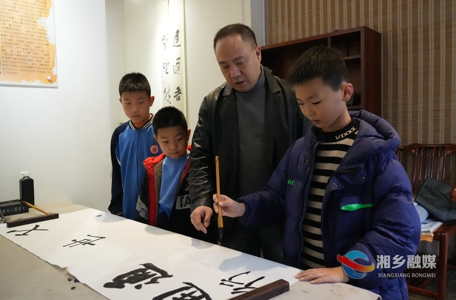 【委员风采】周志为：在传承书法艺术中绽放光芒