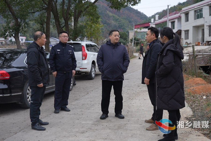 郭勇到梅桥镇暗访督查低温雨雪冰冻灾害防范应对等工作