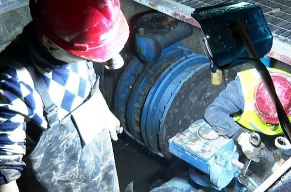 连夜奋战8小时！市振湘供水公司争分夺秒保供水