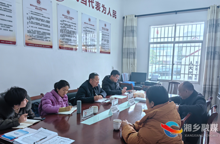 [育塅乡]开展人大代表接待日活动 着力解决热点难点问题