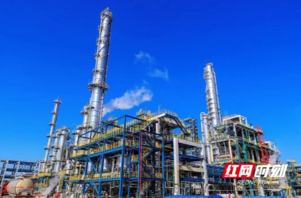 青年读报告①：因“产”而兴 推动湖南经济持续向好