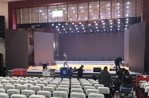 来一波“剧透”！带你探班湘乡春晚彩排现场