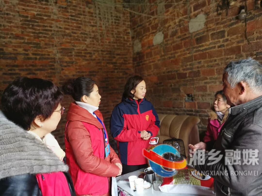 [龙城志愿者协会]情系夕阳 温暖老人心