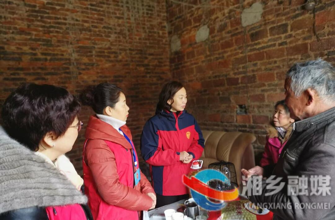 [龙城志愿者协会]情系夕阳 温暖老人心