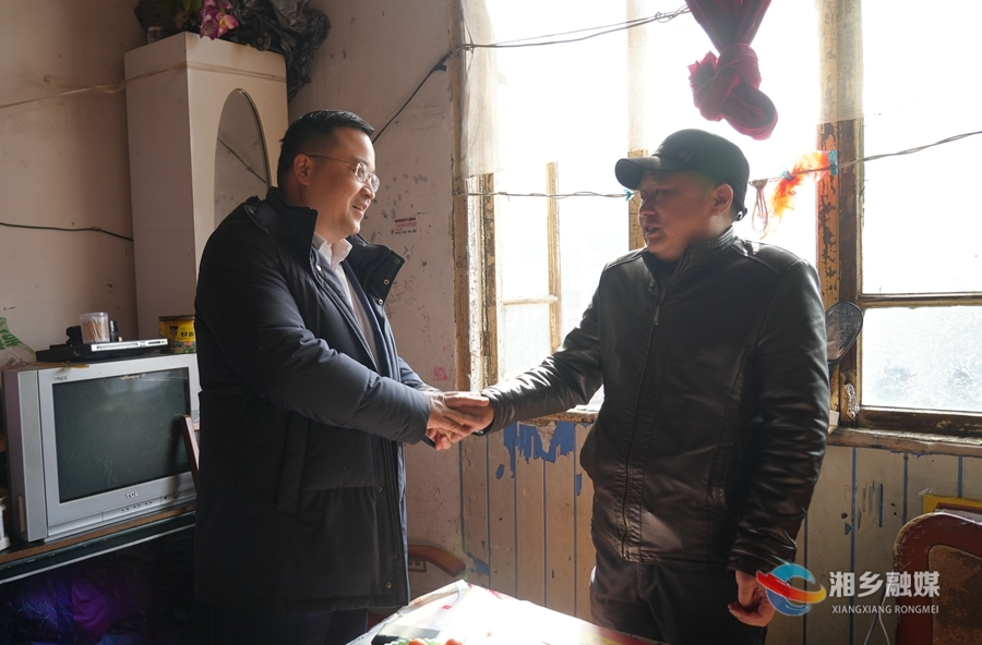 郭勇看望慰问环卫工人、困难职工：让广大群众干干净净、开开心心过佳节