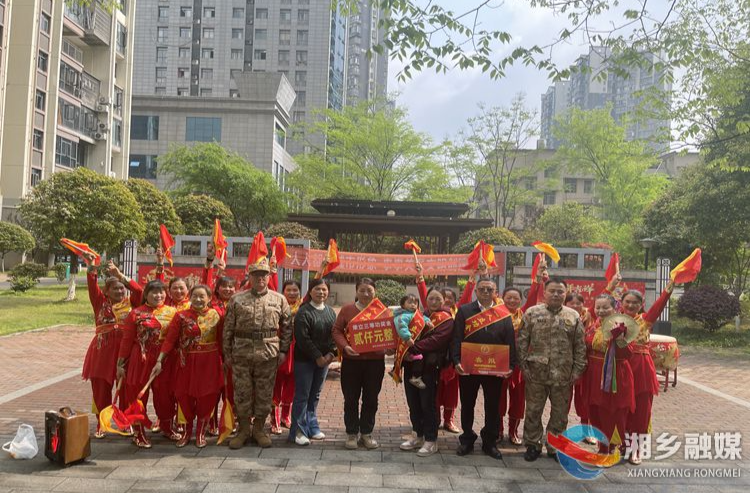 [东山街道]为荣立三等功军人家庭送喜报