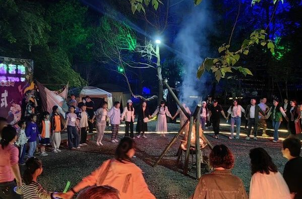 吃龙虾、燃篝火、住房车……湘乡这场派对将持续到……