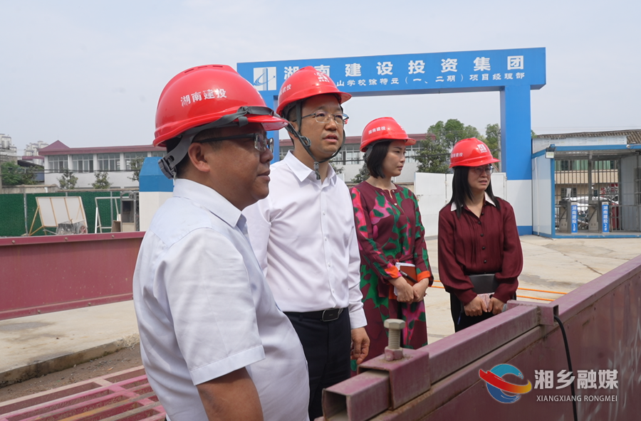 谢岸烨调研全市教育工作