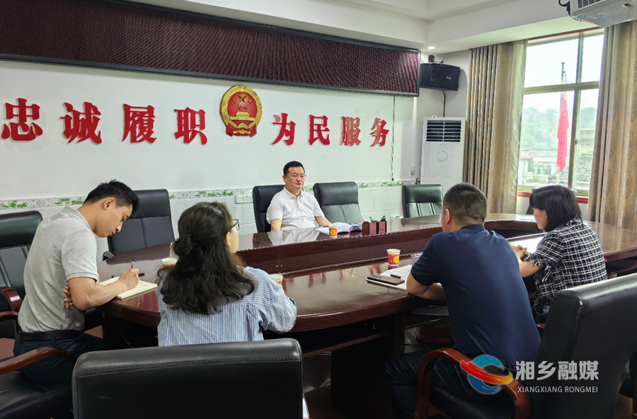 赵新文以“四不两直”方式到乡镇督查防汛及经济运行工作