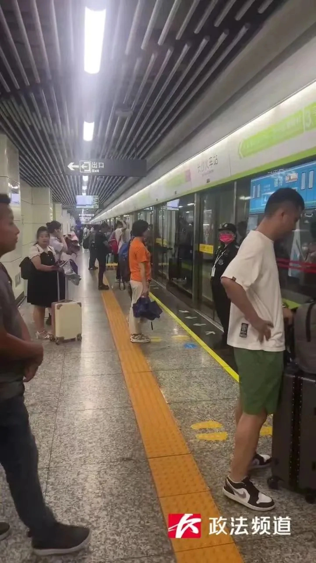 辟谣侠盟 | “长沙火车站地铁站被淹”“U8越野车挑战河道被淹到车顶”均为谣言