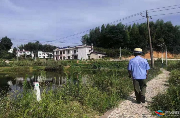 [白田镇]“五老”志愿者开展防溺水巡逻活动