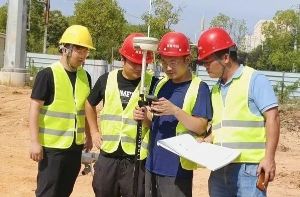 不惧“烤验”！湘乡这个项目建设现场“热力”十足