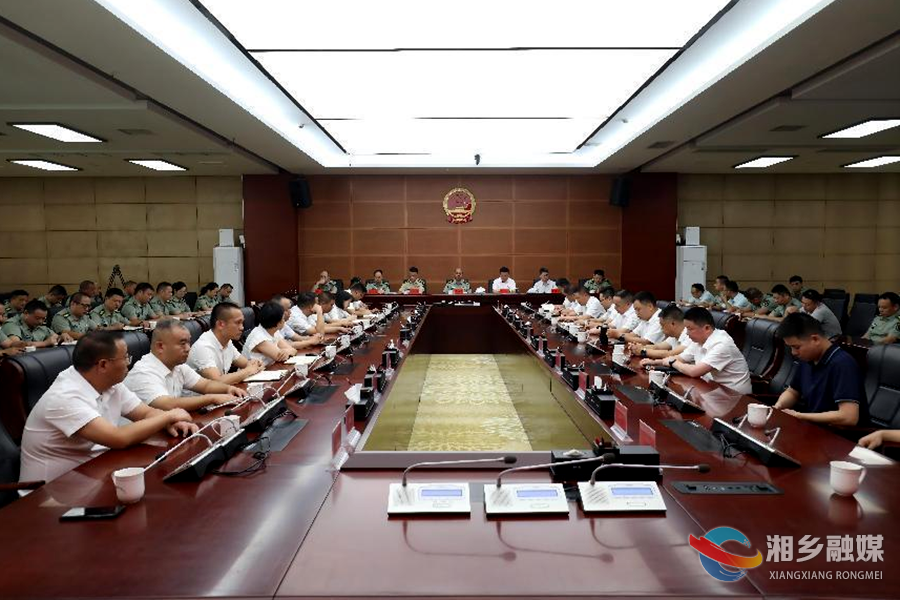 湘乡召开人武部主官任职命令大会 任命李灿为市人武部上校政治委员