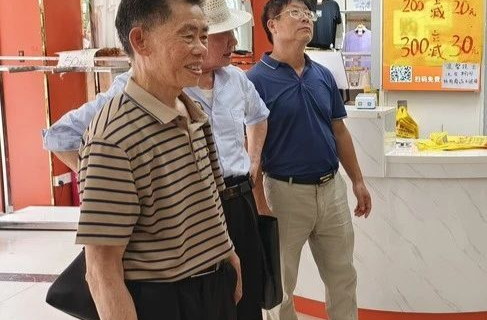 退休不褪色！湘乡这位老干部发挥余热“再上岗”