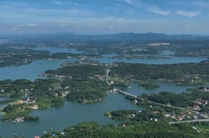 鸟瞰棋梓镇，原来她是那样美~