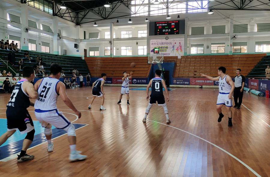 赛事快报 |“龙城BA”男子篮球赛 激战正酣！