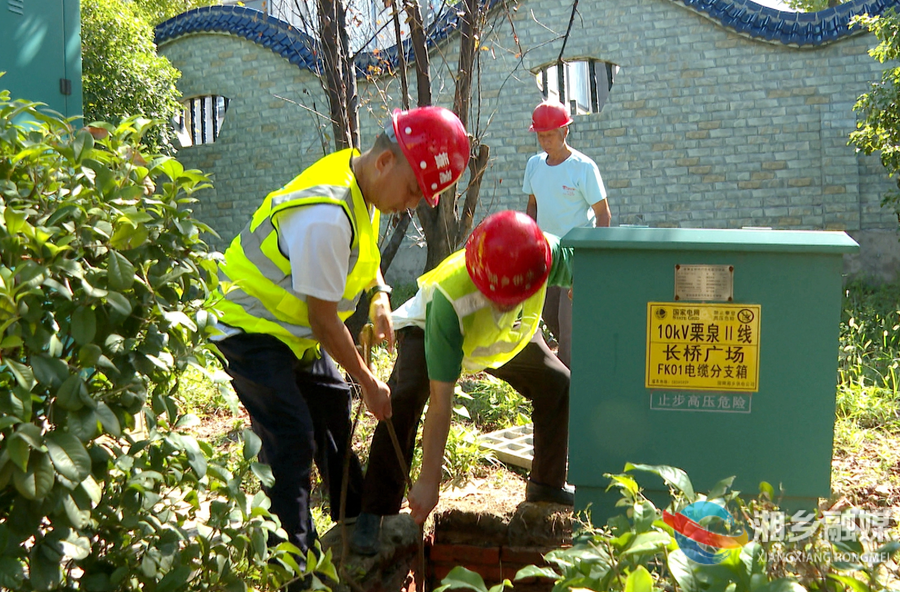 保障高峰供水 湘乡的他们用汗水守护城市“脉络”