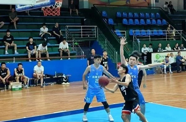 师生“混搭”，“龙城BA”男子篮球赛看点十足！