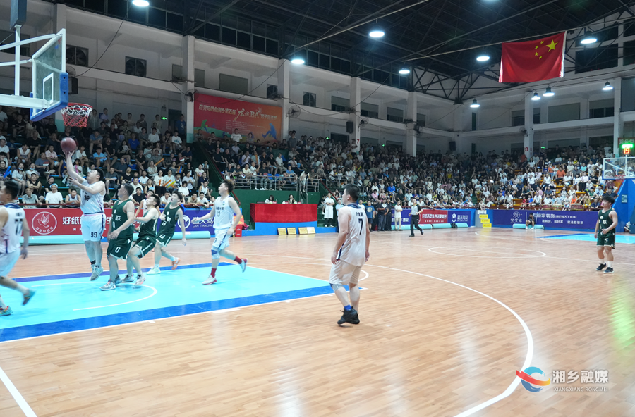 “龙城BA”男子篮球赛超燃收官 摘得桂冠的是……