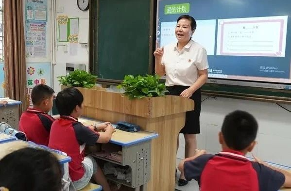 润物细无声 湘乡这位教师用“情商教育” 沁润学生