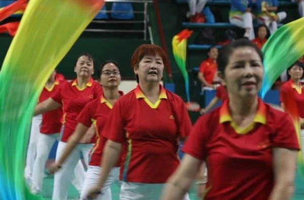 小小柔力球 “舞”出健与美