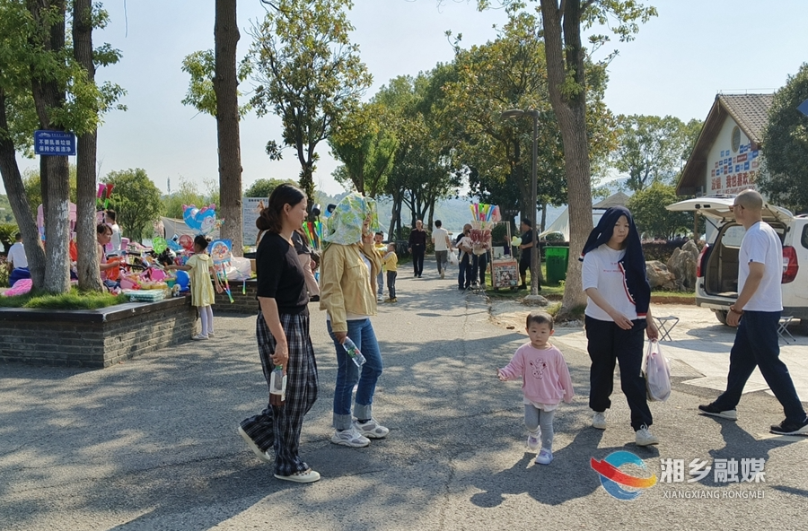 4天接待游客29.92万人次！国庆假期湘乡旅游 “热” 力难挡