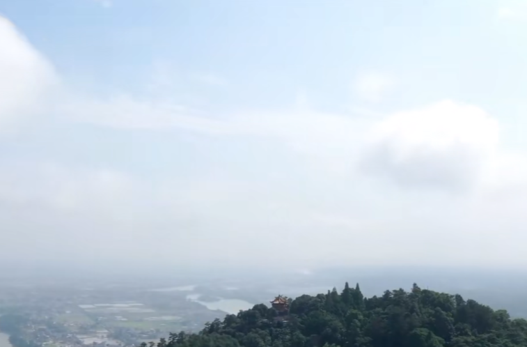 榜样力量引未来！湘乡一中这位优秀校友回校作励志讲座