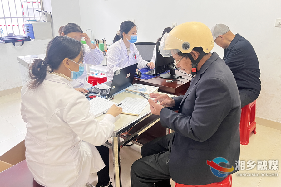 守护健康！市疾控中心开展流感防控知识抢答暨流感疫苗接种活动