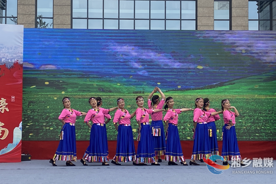 城南社区“邻里节”：激活“邻”聚力 乐享“邻”距离