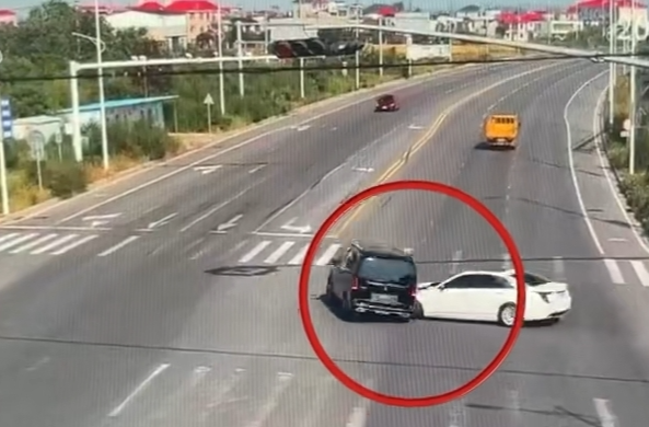 湘乡交警发布案例警示！出行安全要重视