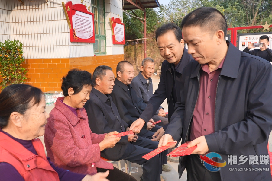 新时代文明实践在行动：情系老兵 温暖帮扶