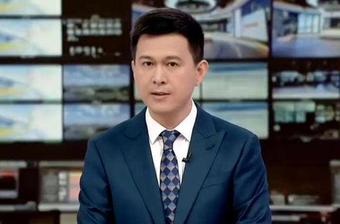 2分30秒，《湖南新闻联播》《湖南经视新闻》推介湘乡……