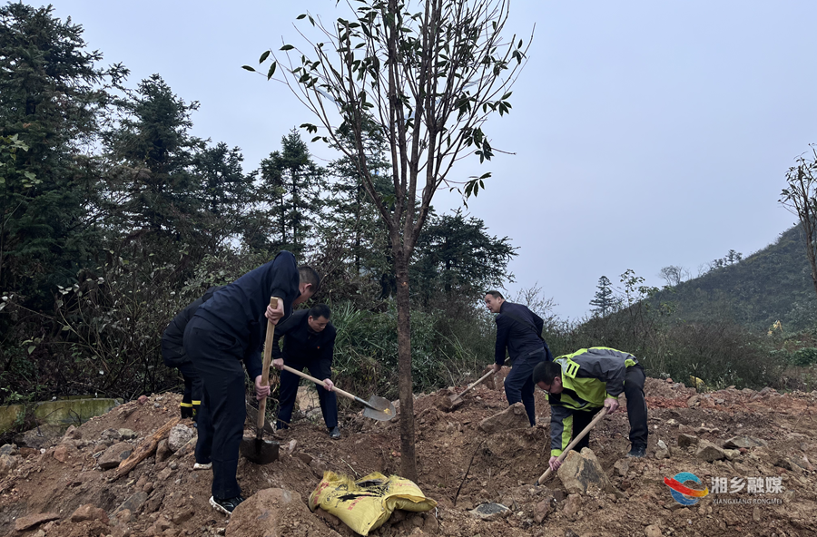 湘乡：以“检察蓝”增添“生态绿”