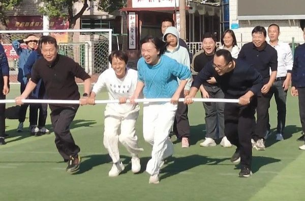 嗨翻啦！湘乡一中这场“趣味运动会”超有趣……