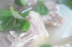 天冷了！湘乡人快来“炫”带皮牛肉火锅……