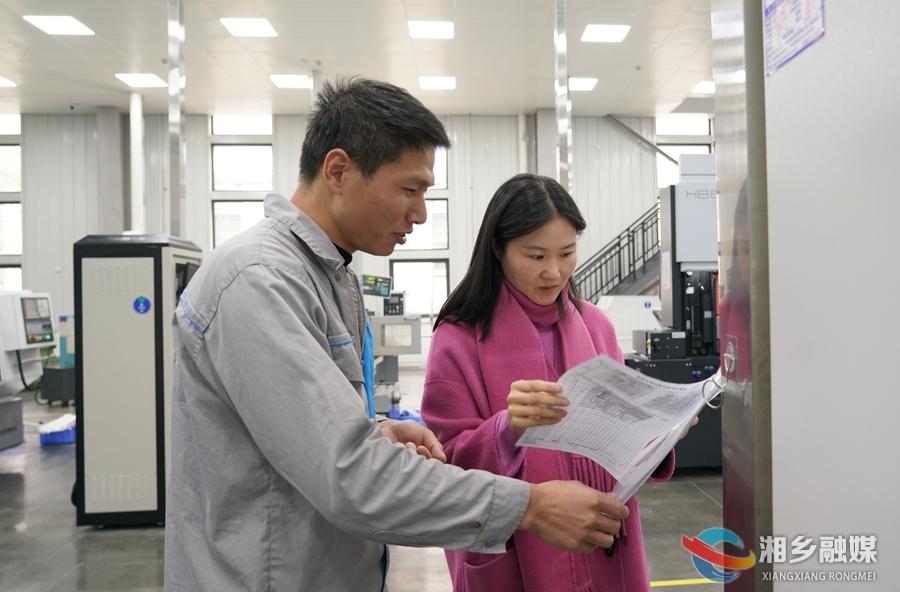 【代表风采】龚蕾：为湘乡产业发展鼓与呼