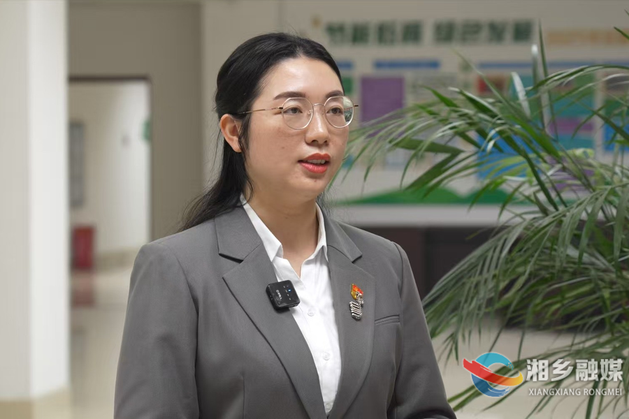 坚持用改革精神和严的标准管党治党——市第八届纪委第五次全会精神引发党员干部热议