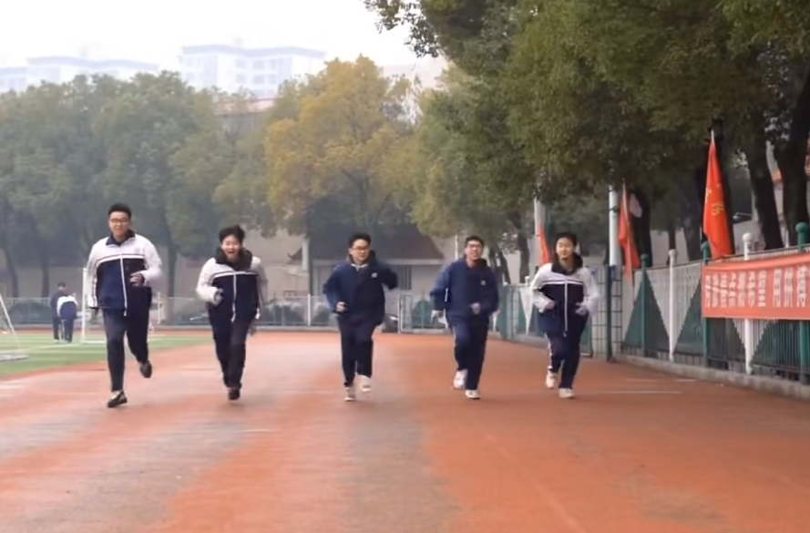 必胜！湘乡少年！