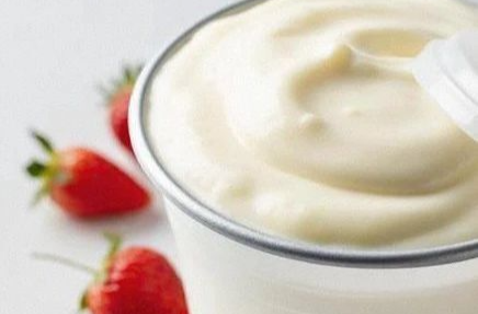 每天喝酸奶好处多多，前提是要买对了！