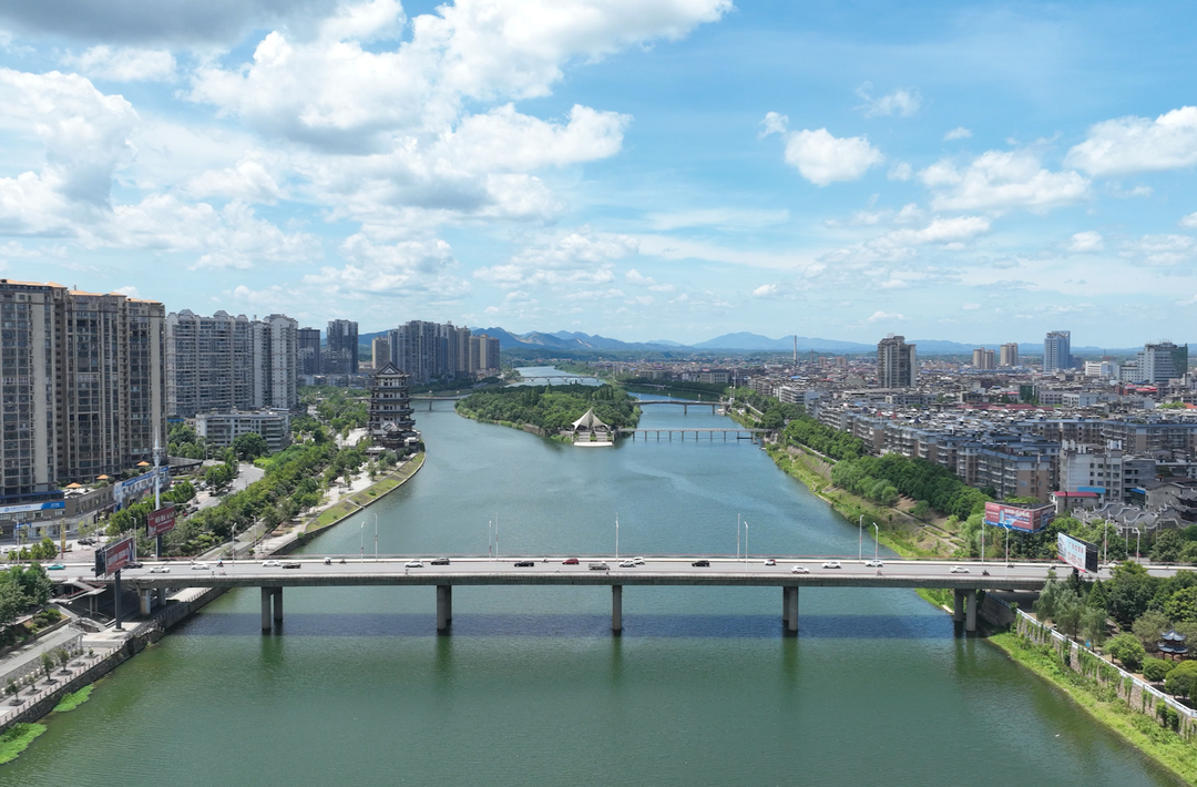 @湘乡人，家门口的视觉盛宴🤩来曾国藩诗文岛新太阳广场看吧！🥰