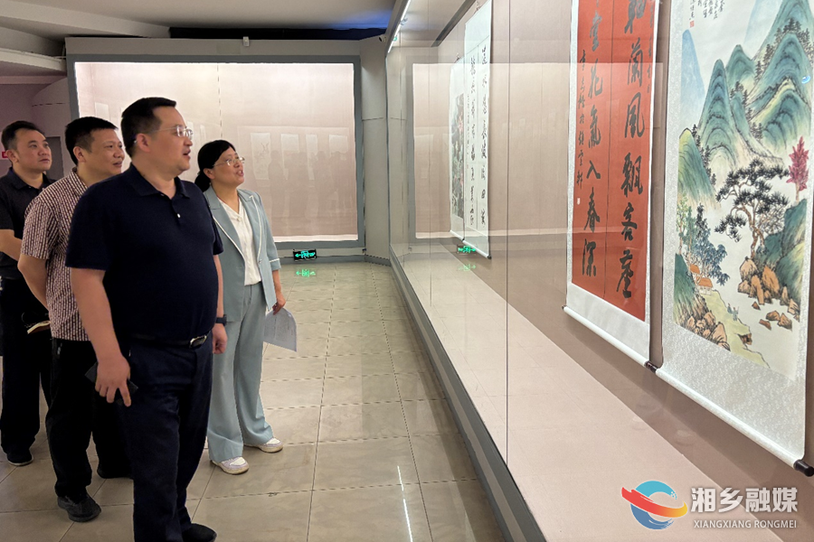 三听三问 | 郭勇到市博物馆调研：加大文物保护力度 擦亮湘乡历史文化 “金名片”