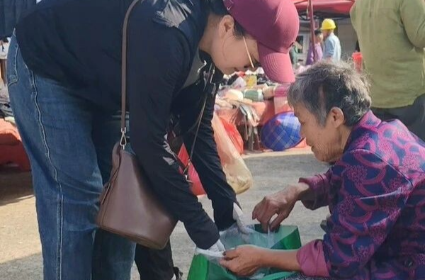 一起来看湘乡这位乡村“追集人”的助农致富经