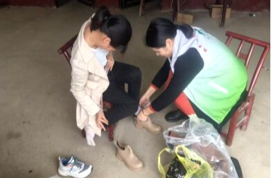 [金薮乡]开展爱心衣物捐赠活动 传递温暖与希望