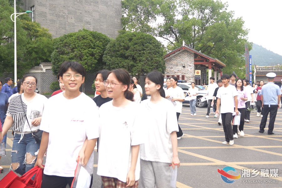 2025年高考落幕：致一路奋进的你们