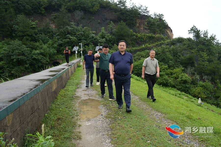 郭勇赴乡镇调研督导强降雨防范应对和防汛工作