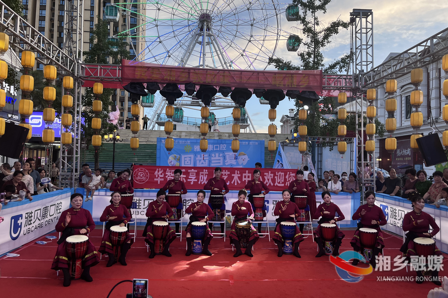 湘乡首届中老年歌唱展演（海选）激情开唱