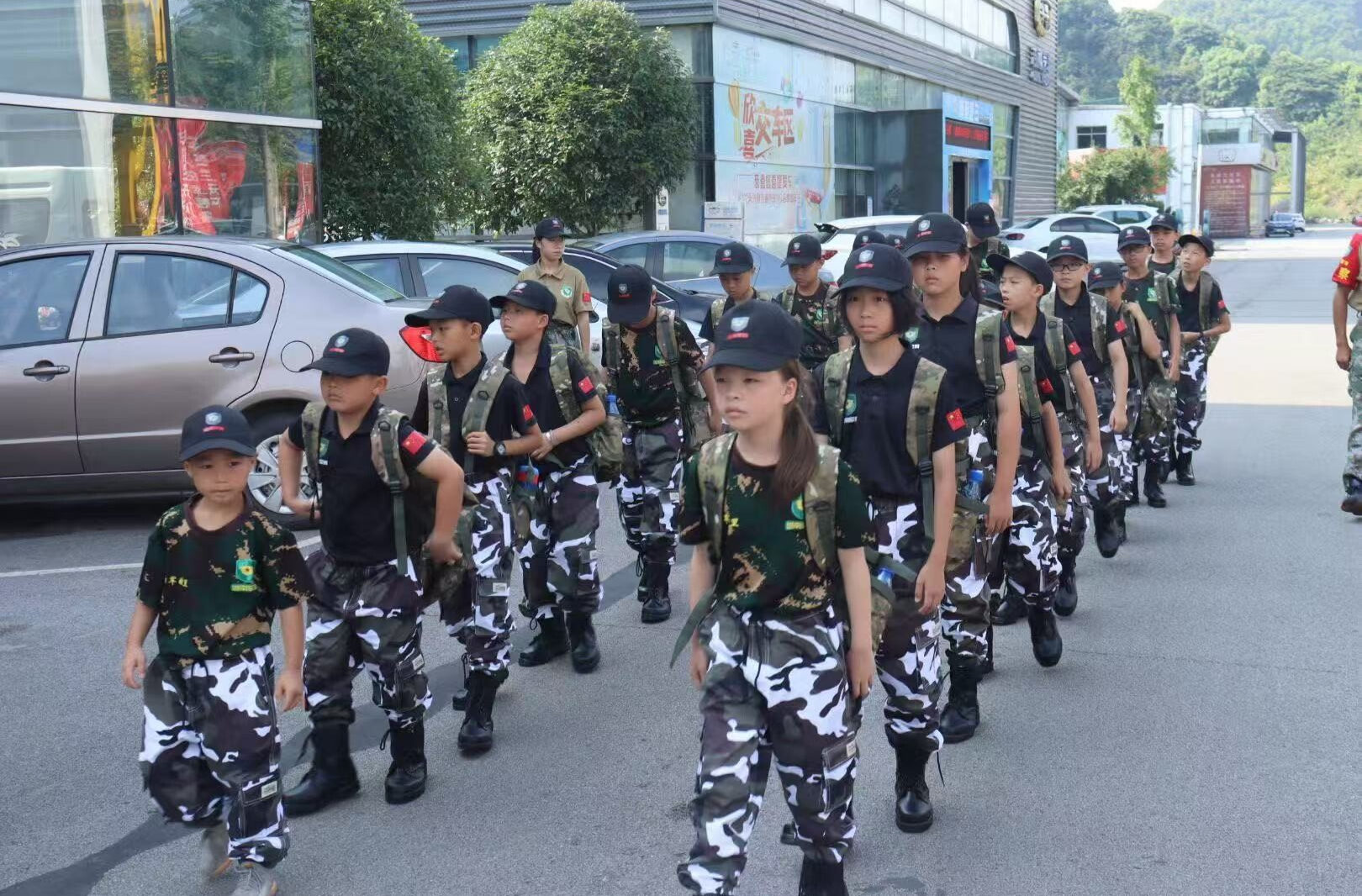 热血集结号！“雏鹰砺剑”小小少年兵国防军事夏令营火热招募中！