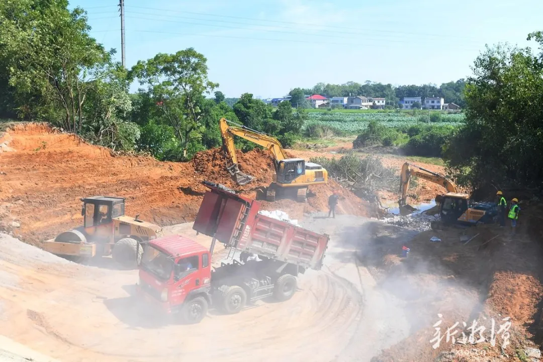 韶山灌区北干渠渠堤坍塌获及时处置