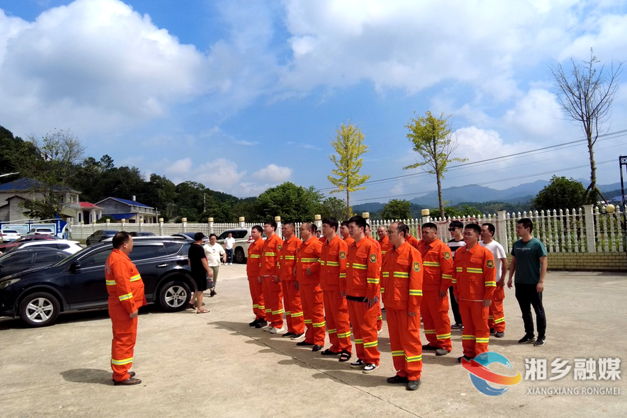 翻江镇 “实战练兵” 筑牢森林“防火墙”