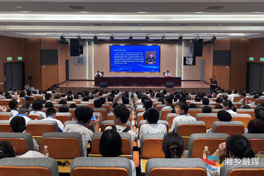 “东山大讲堂” 第八期开讲 聚焦国家海洋安全形势